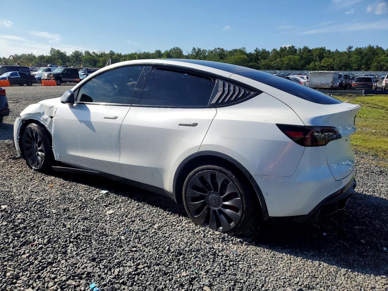 2022 Tesla Model Y - zdjęcie 2