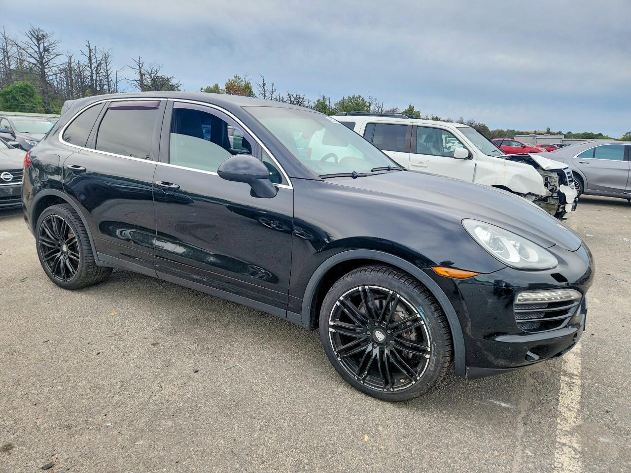 2014 Porsche Cayenne - zdjęcie 4