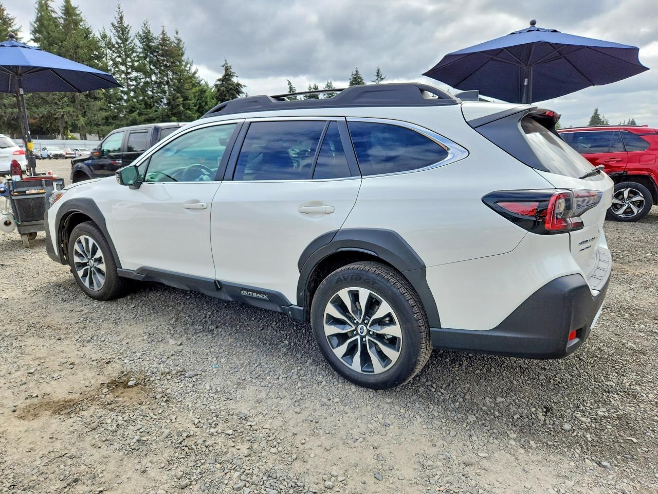 2024 Subaru Outback Limited - zdjęcie 2