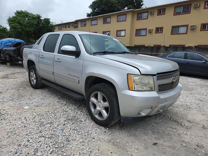 2019 Chevrolet Avalanche Se - zdjęcie 13