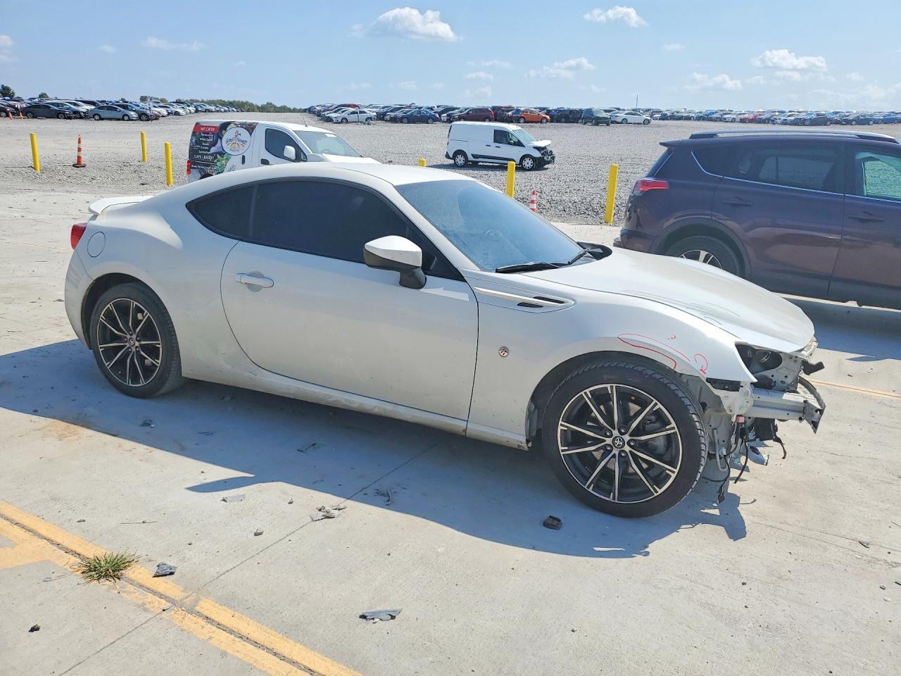 2019 Toyota 86 Base - zdjęcie 4