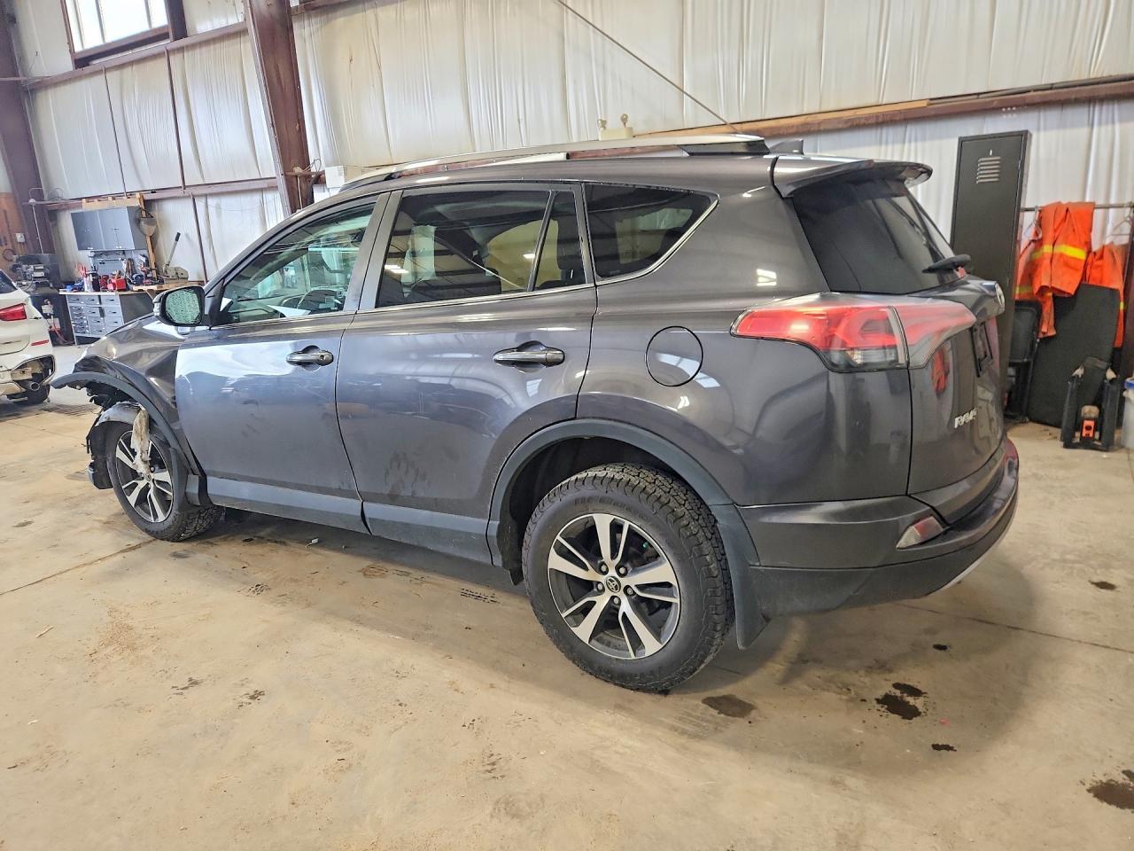 2017 Toyota Rav4 Xle - zdjęcie 2