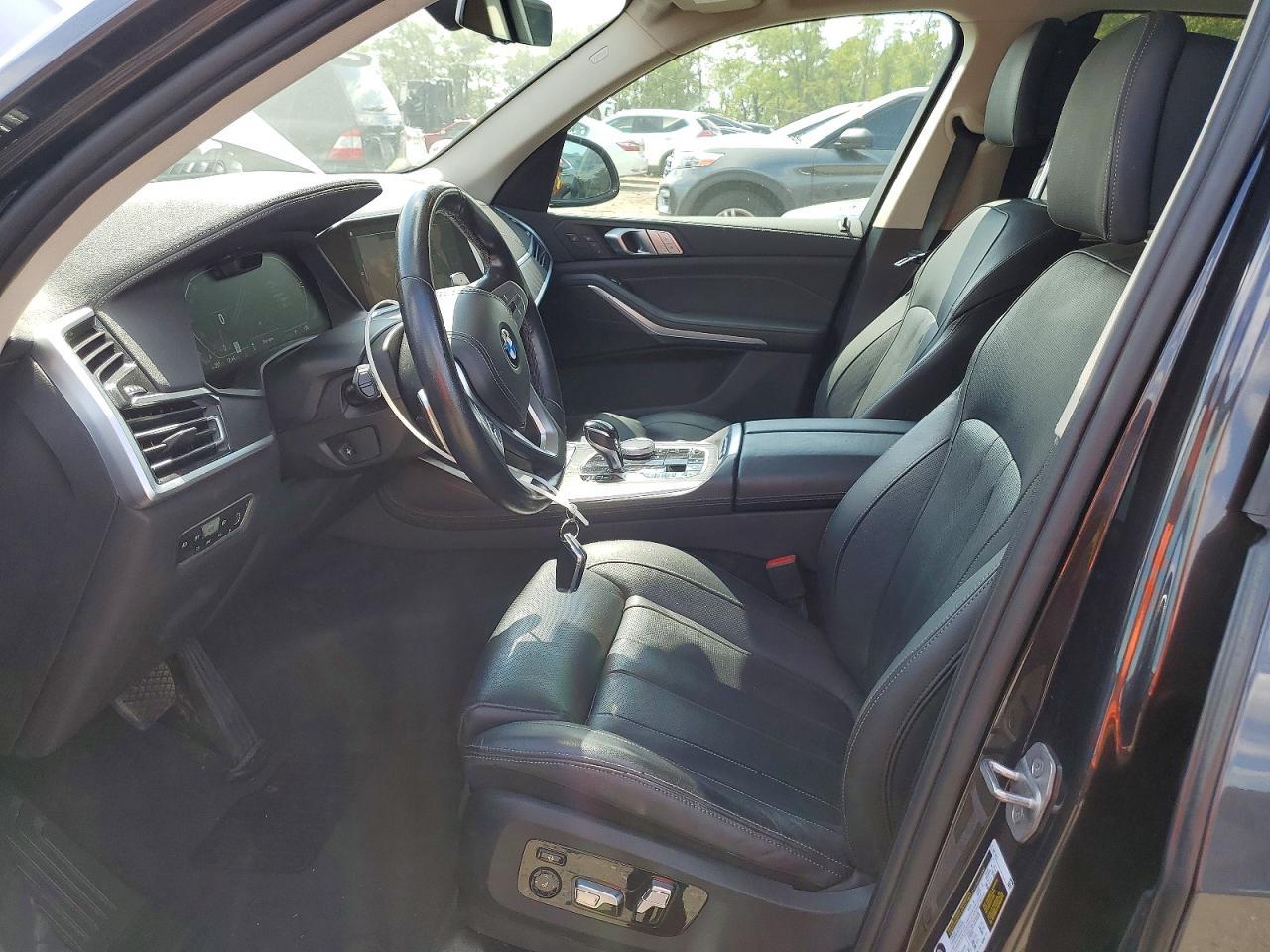2022 BMW X7 xDrive40I - zdjęcie 7