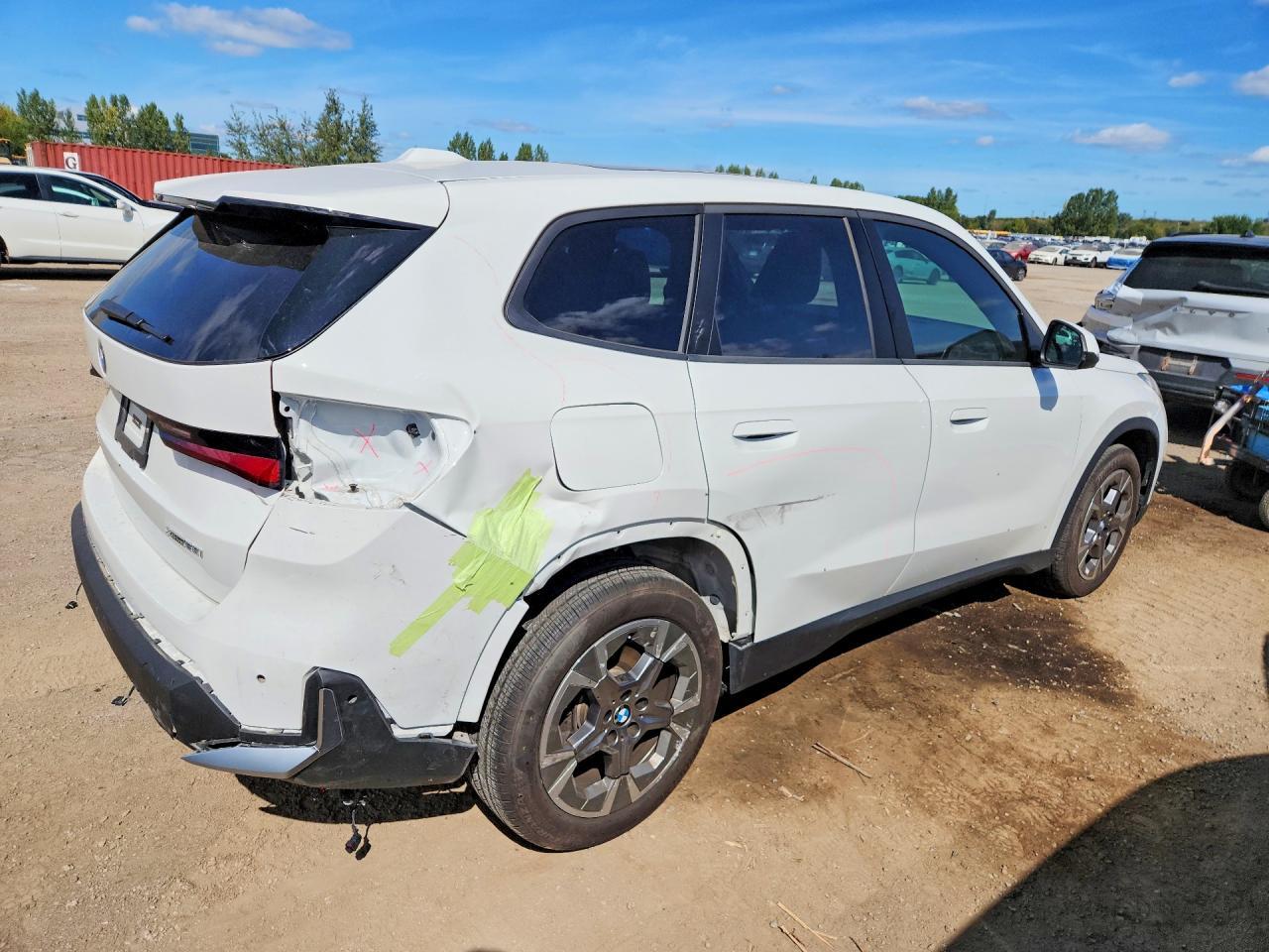 2025 BMW X1 xDrive28I - zdjęcie 3