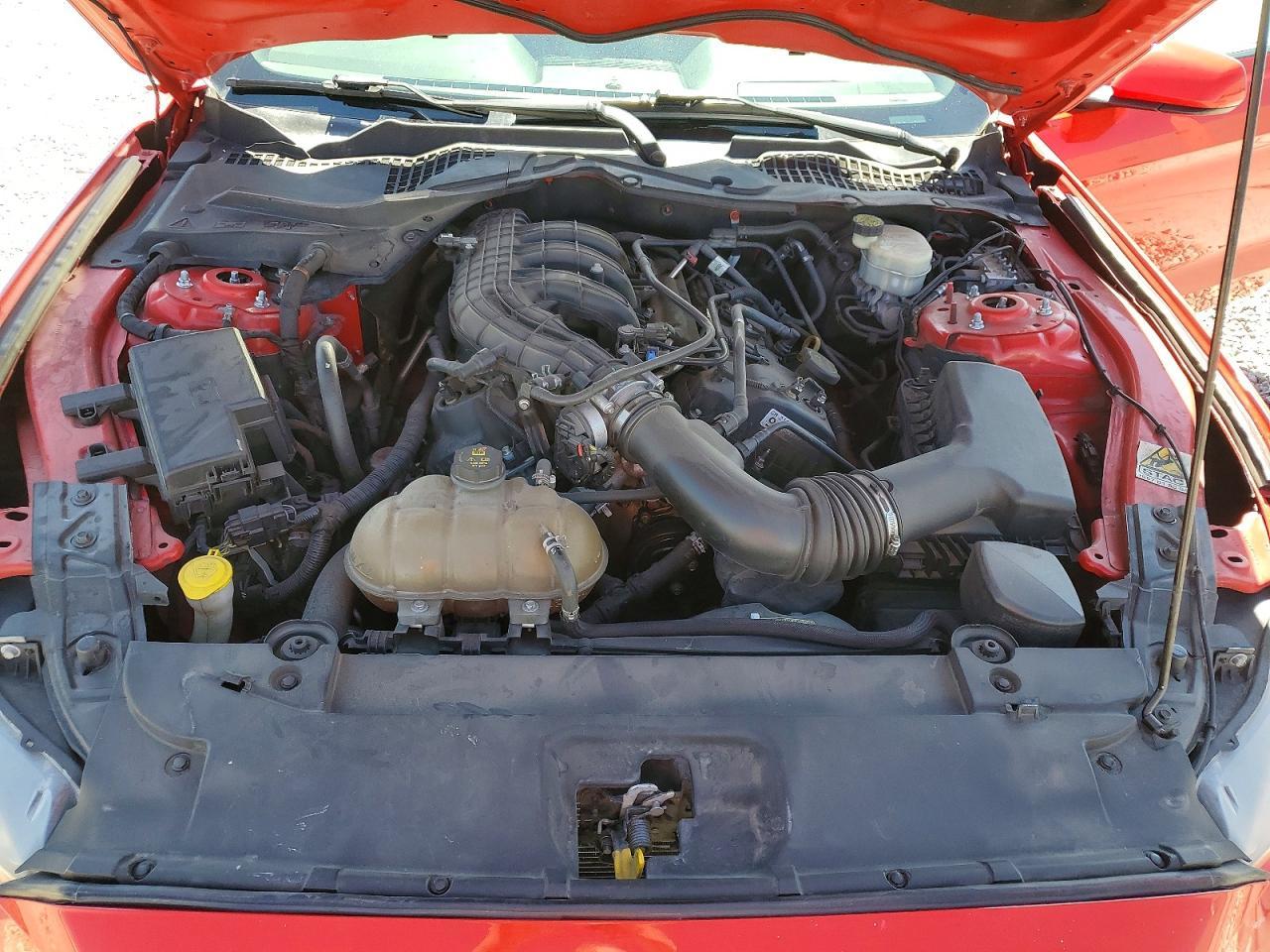 2016 Ford Mustang - zdjęcie 11