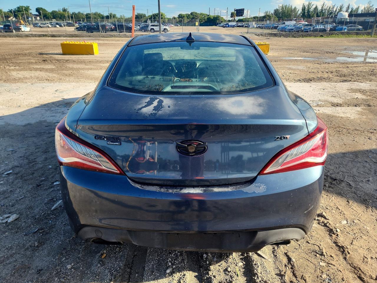 2013 Hyundai Genesis Coupe 2.0T Premium - zdjęcie 6