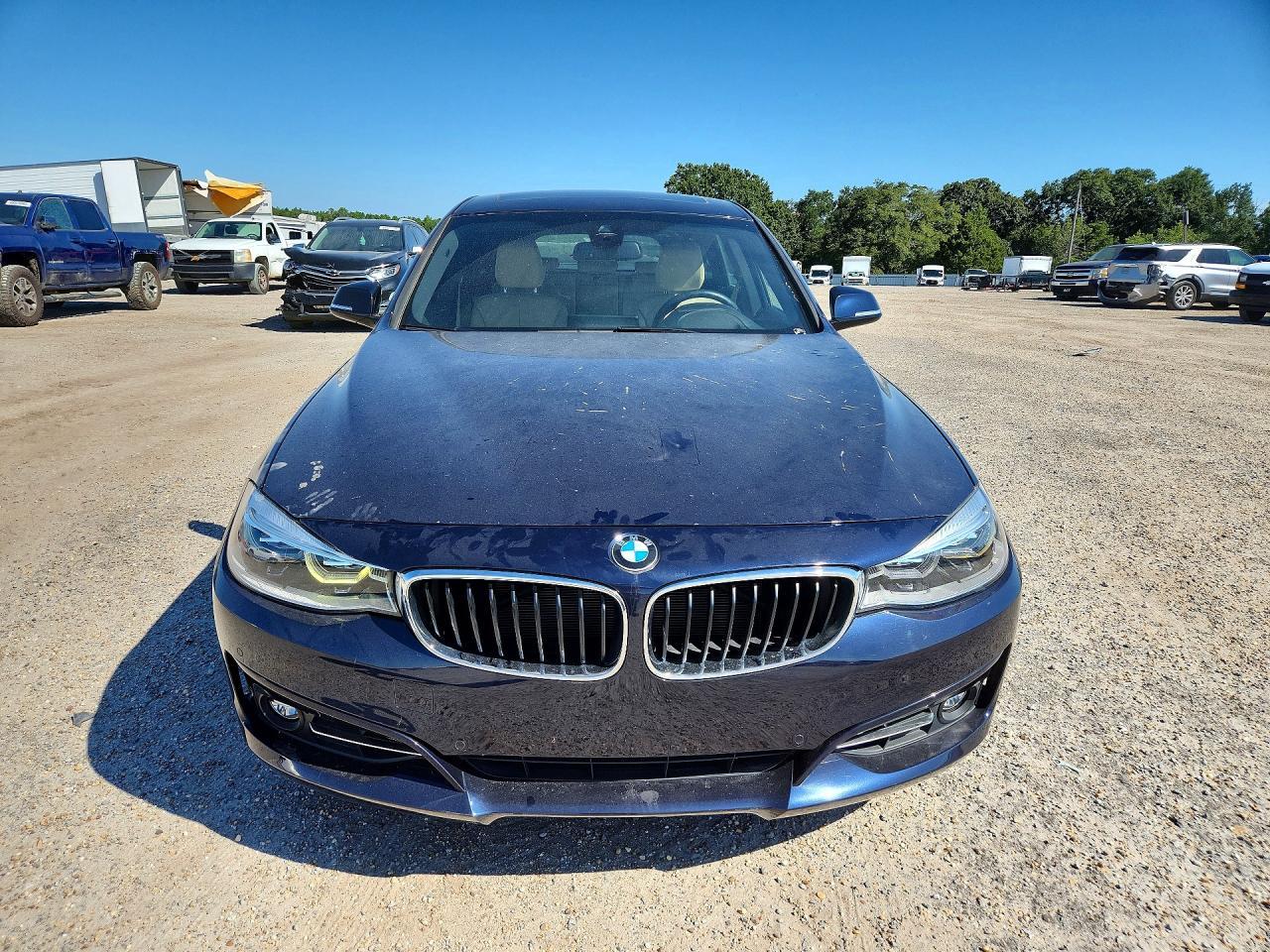 2017 BMW Seria 3 330i - zdjęcie 5