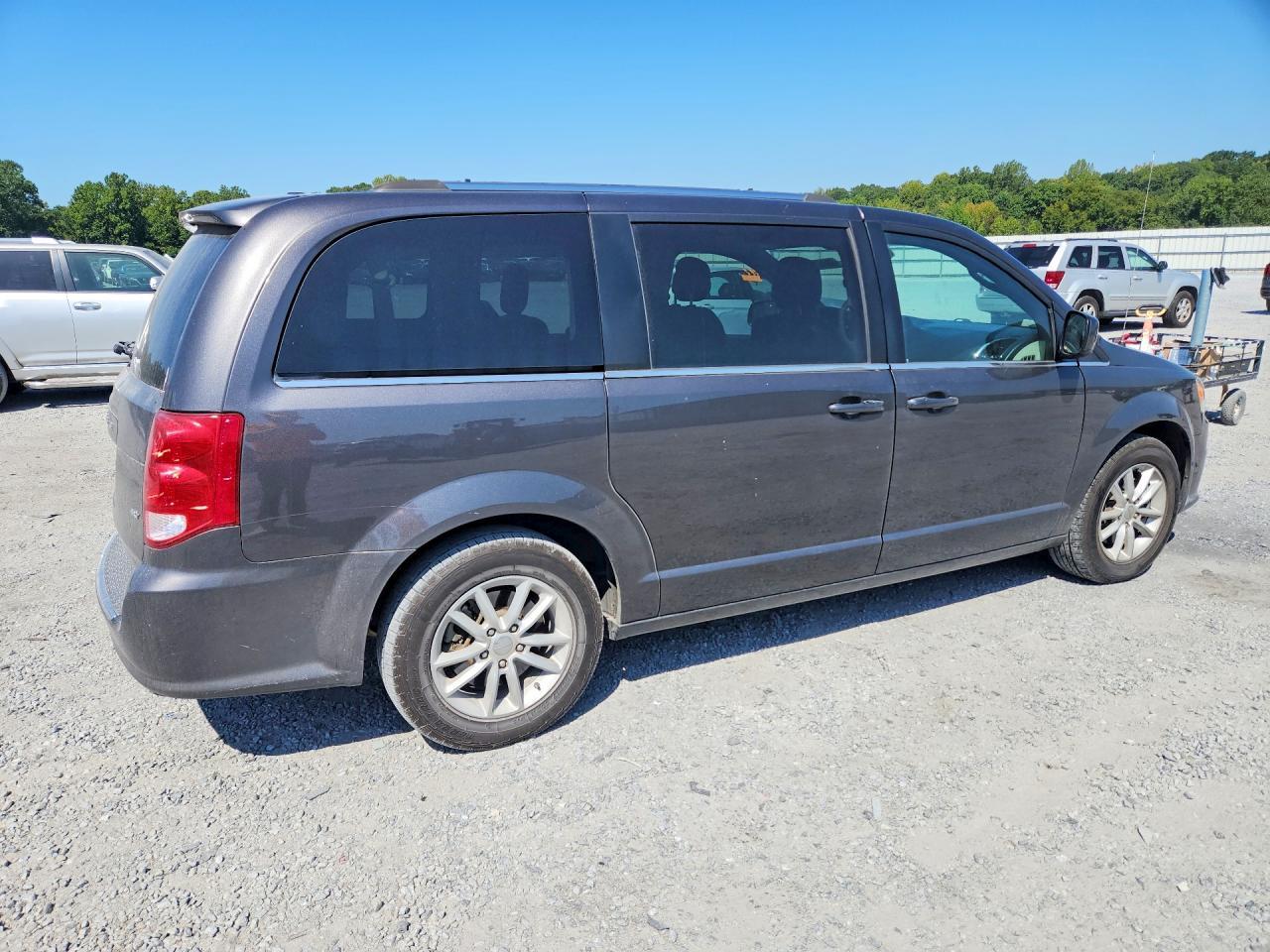 2019 Dodge Grand Caravan Sxt - zdjęcie 3