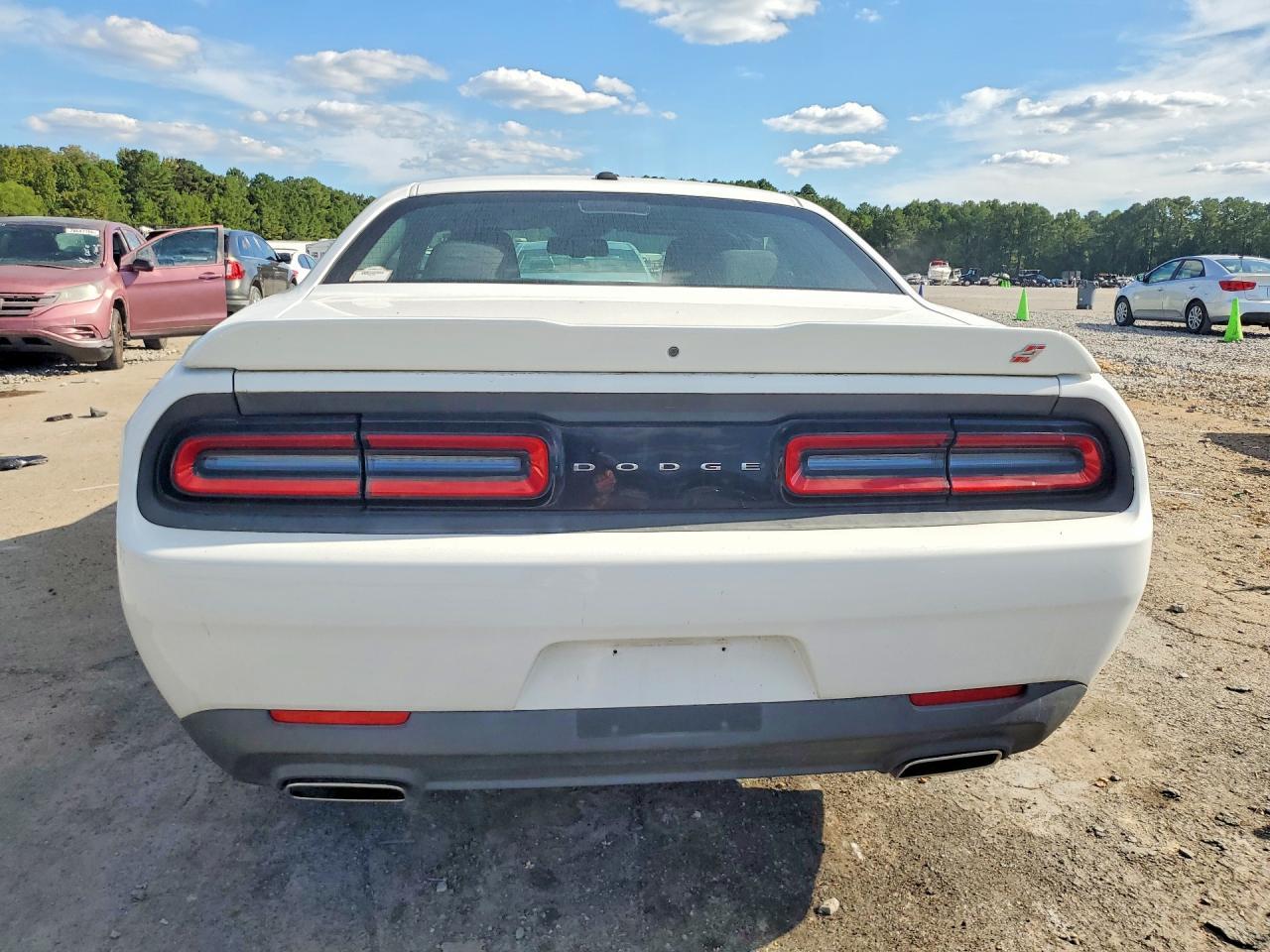 2019 Dodge Challenger Sxt - zdjęcie 6