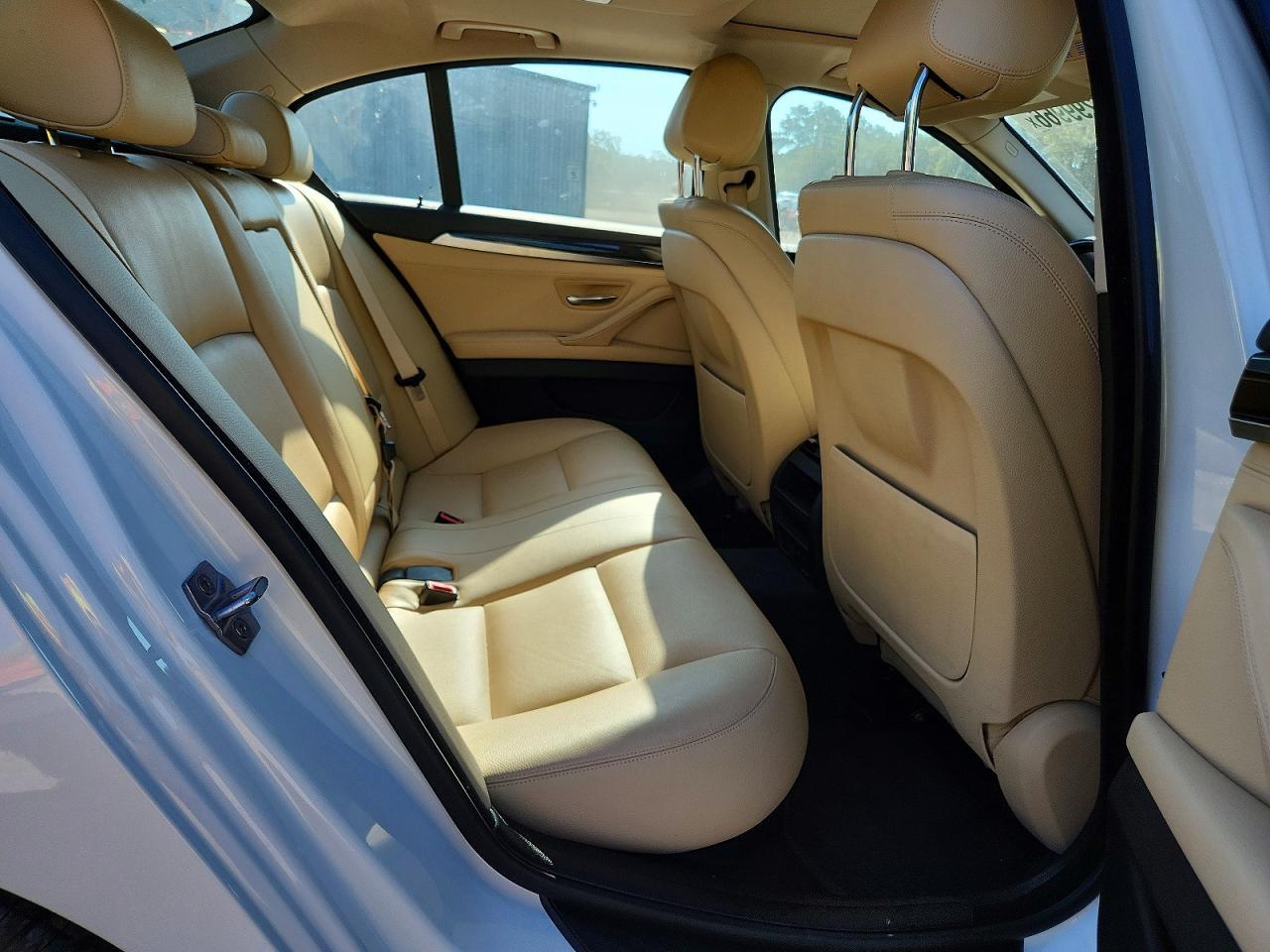 2016 BMW 528 I - zdjęcie 10