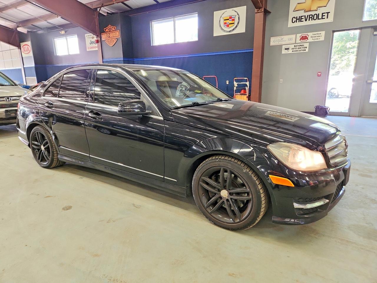 2013 Mercedes-Benz C 300 4Matic - zdjęcie 4