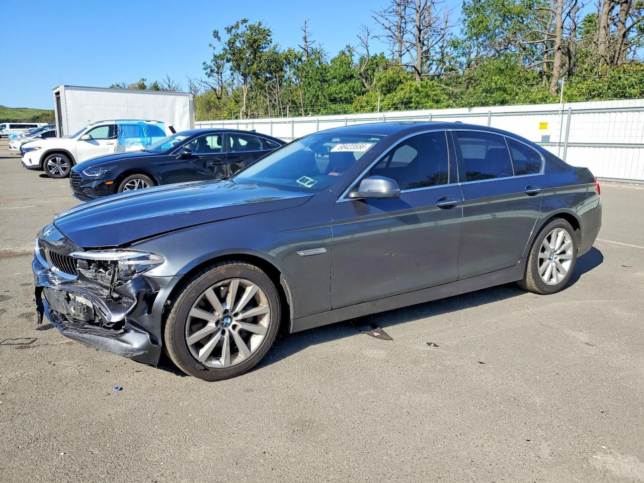 2016 BMW Seria 5 535i - zdjęcie główne