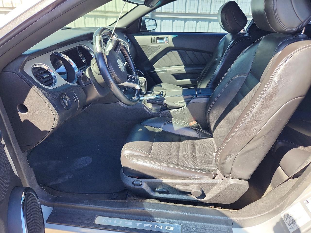 2013 Ford Mustang - zdjęcie 7