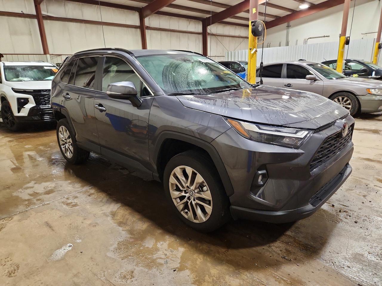 2025 Toyota Rav4 Xle Premium - zdjęcie 4