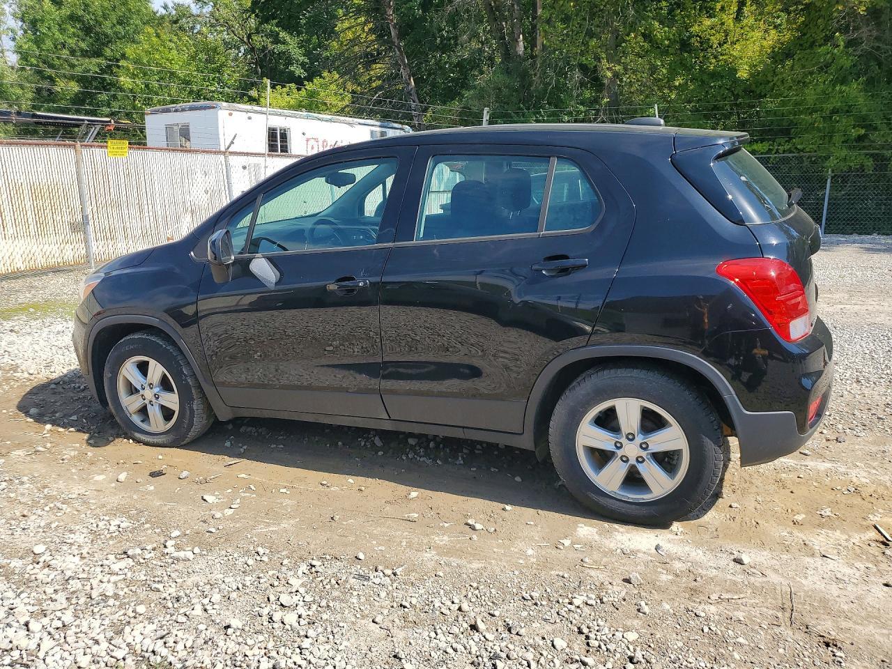 2019 Chevrolet Trax Ls - zdjęcie 2