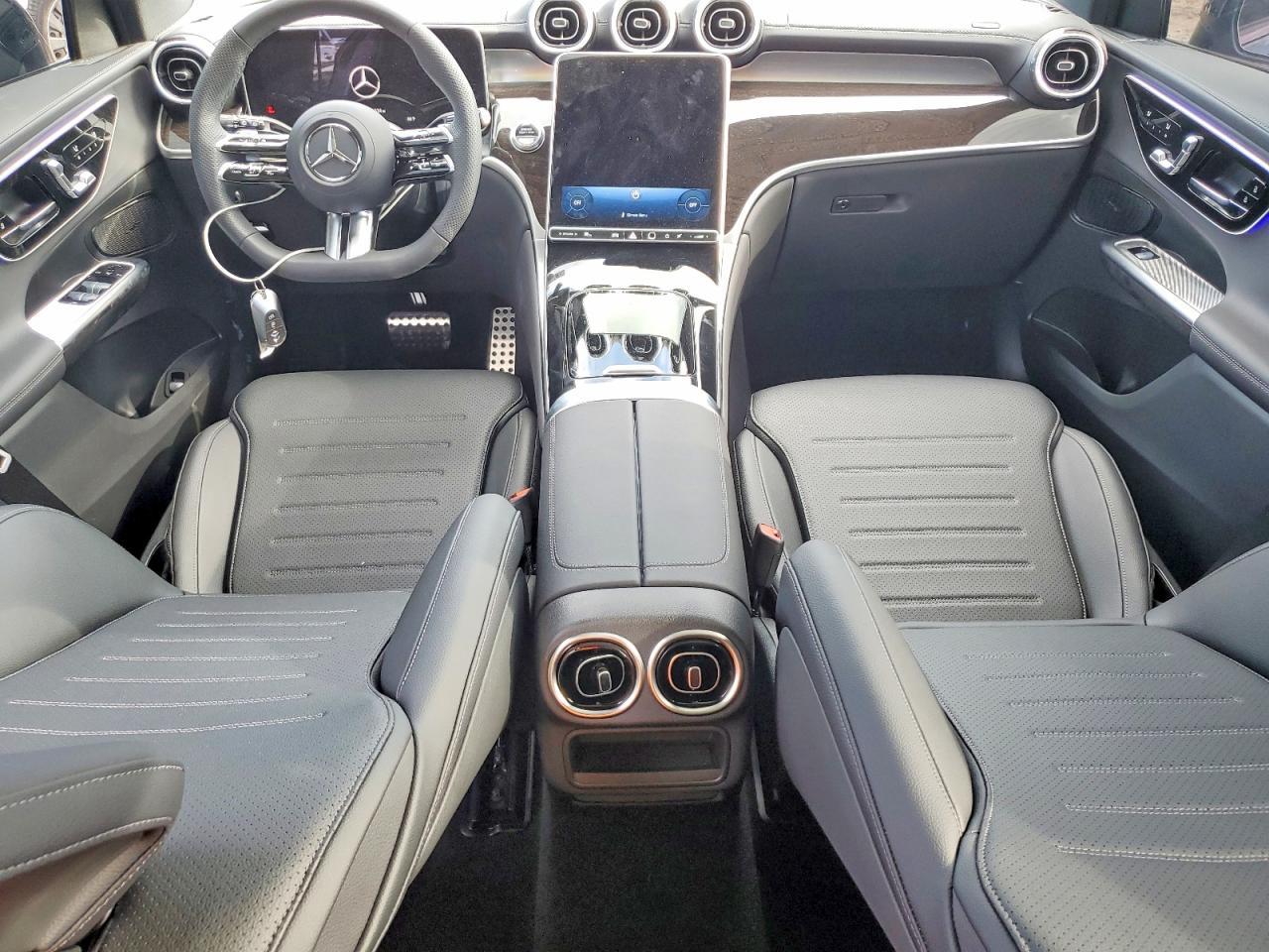 2026 Mercedes-Benz Glc 300 - zdjęcie 8