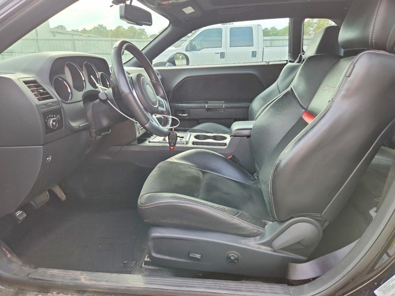 2014 Dodge Challenger Srt-8 - zdjęcie 7