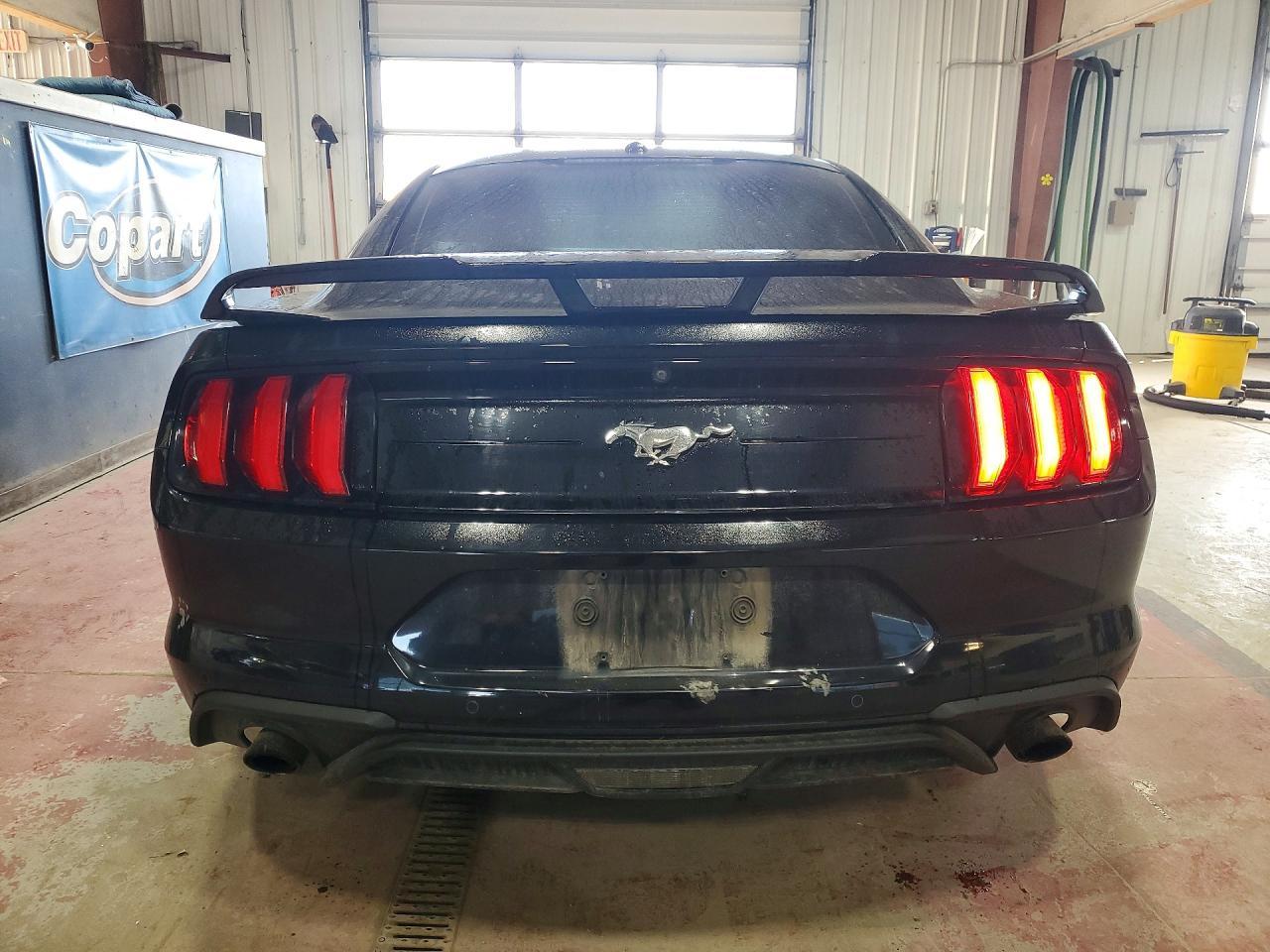 2018 Ford Mustang - zdjęcie 6