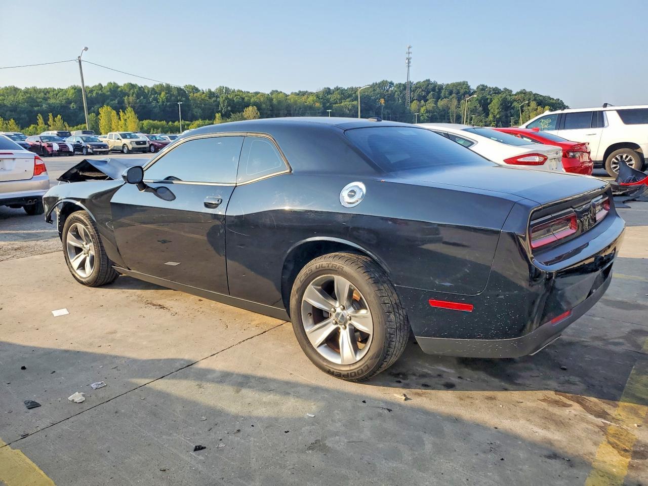2016 Dodge Challenger Sxt - zdjęcie 2