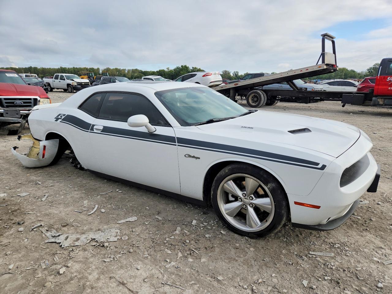 2016 Dodge Challenger R/T - zdjęcie 4