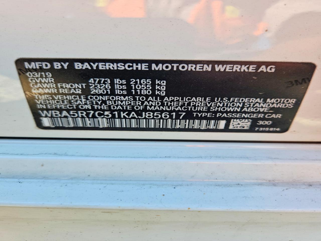 2019 BMW Seria 3 330i - zdjęcie 13