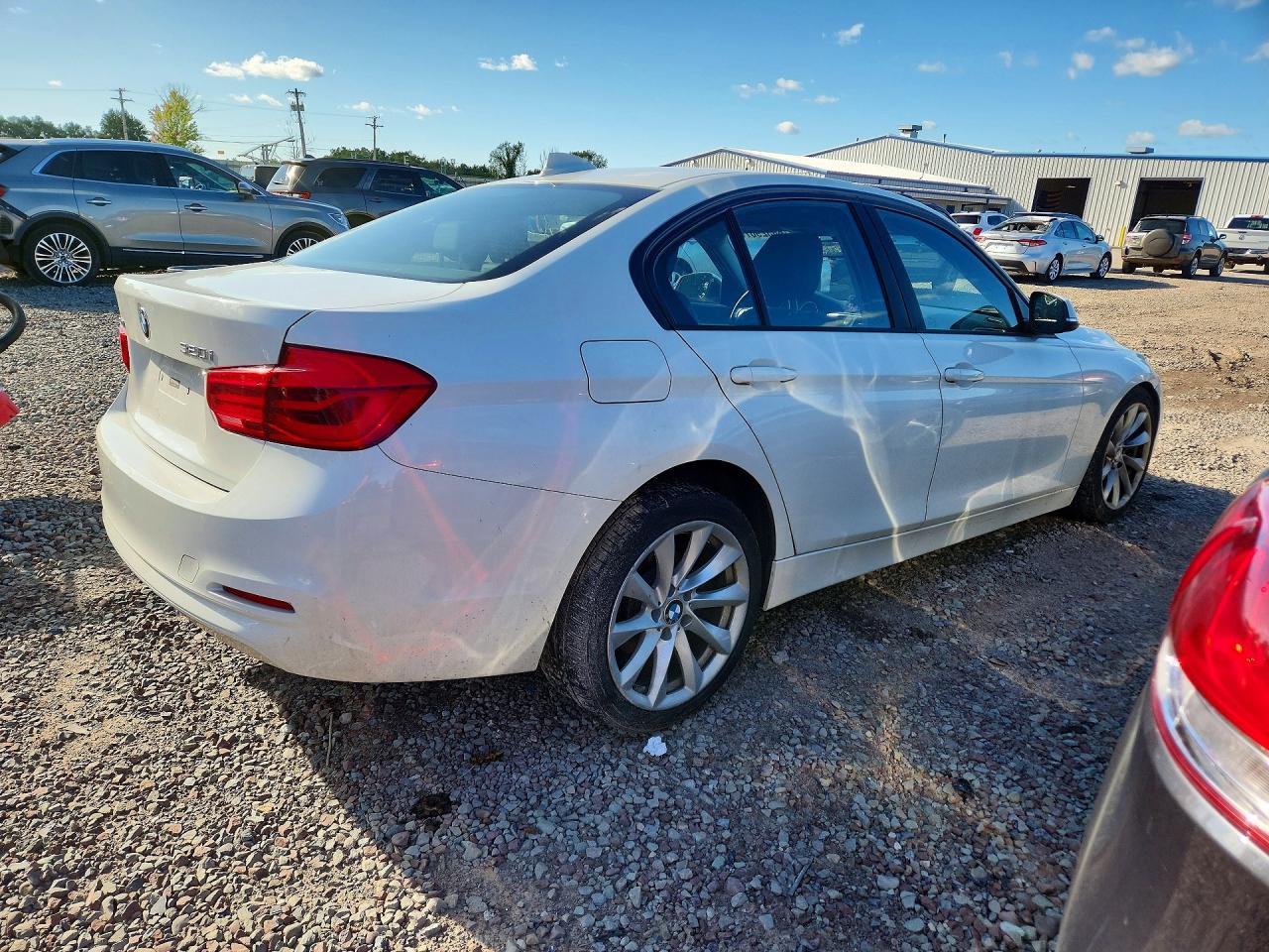 2018 BMW Seria 3 320i - zdjęcie 3
