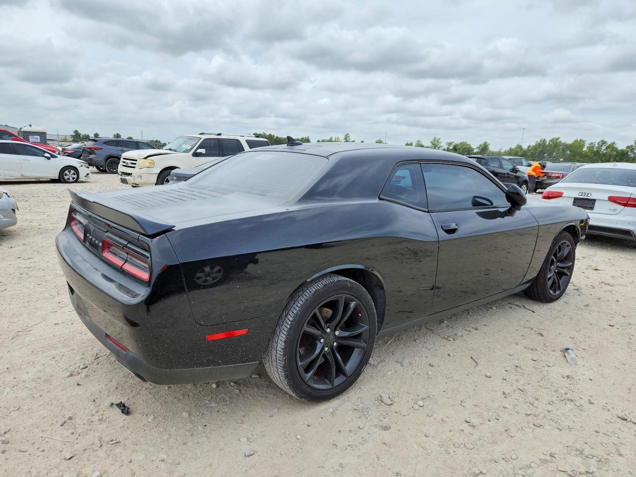 2016 Dodge Challenger Sxt - zdjęcie 3