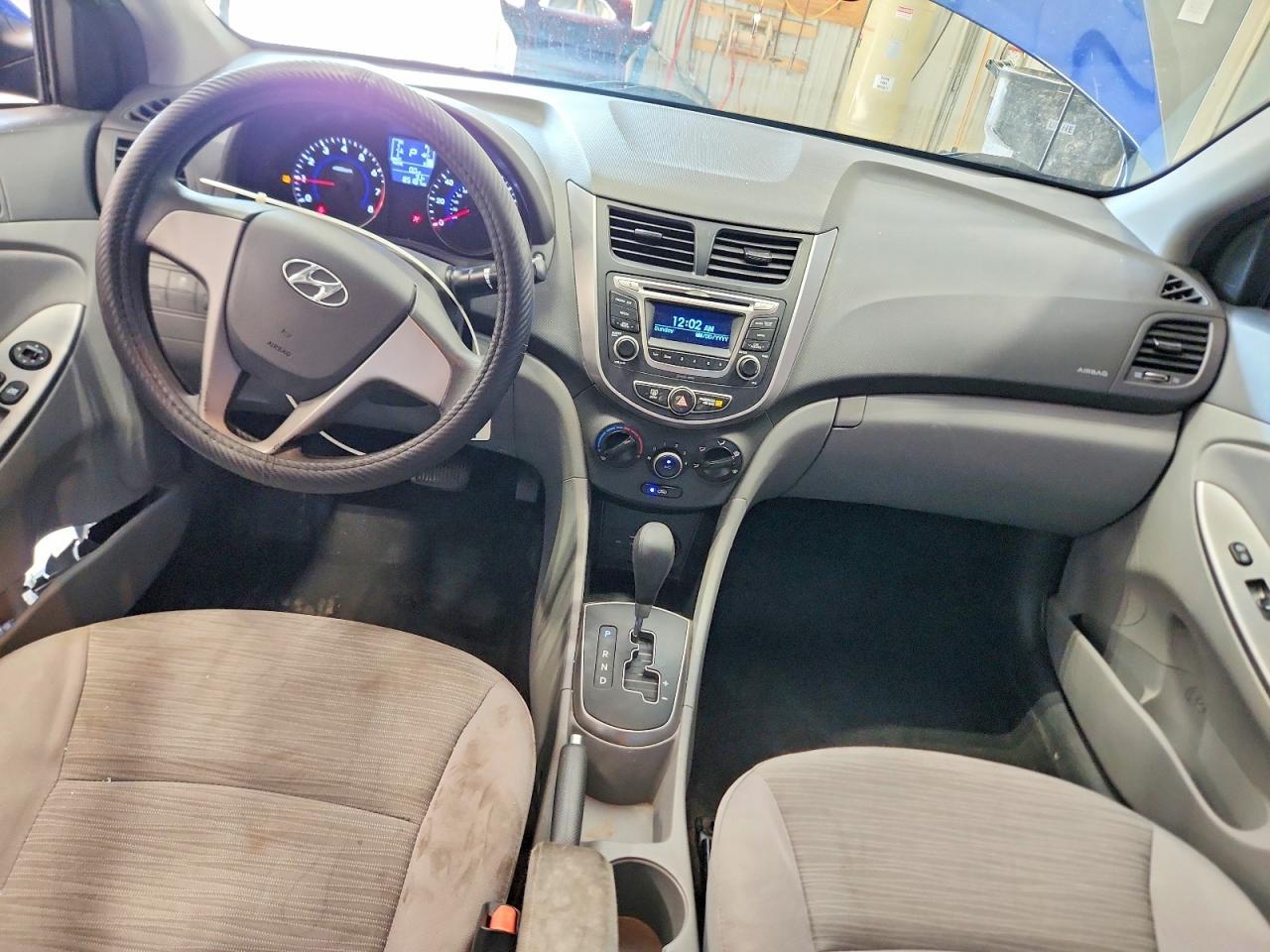 2015 Hyundai Accent Gls - zdjęcie 8