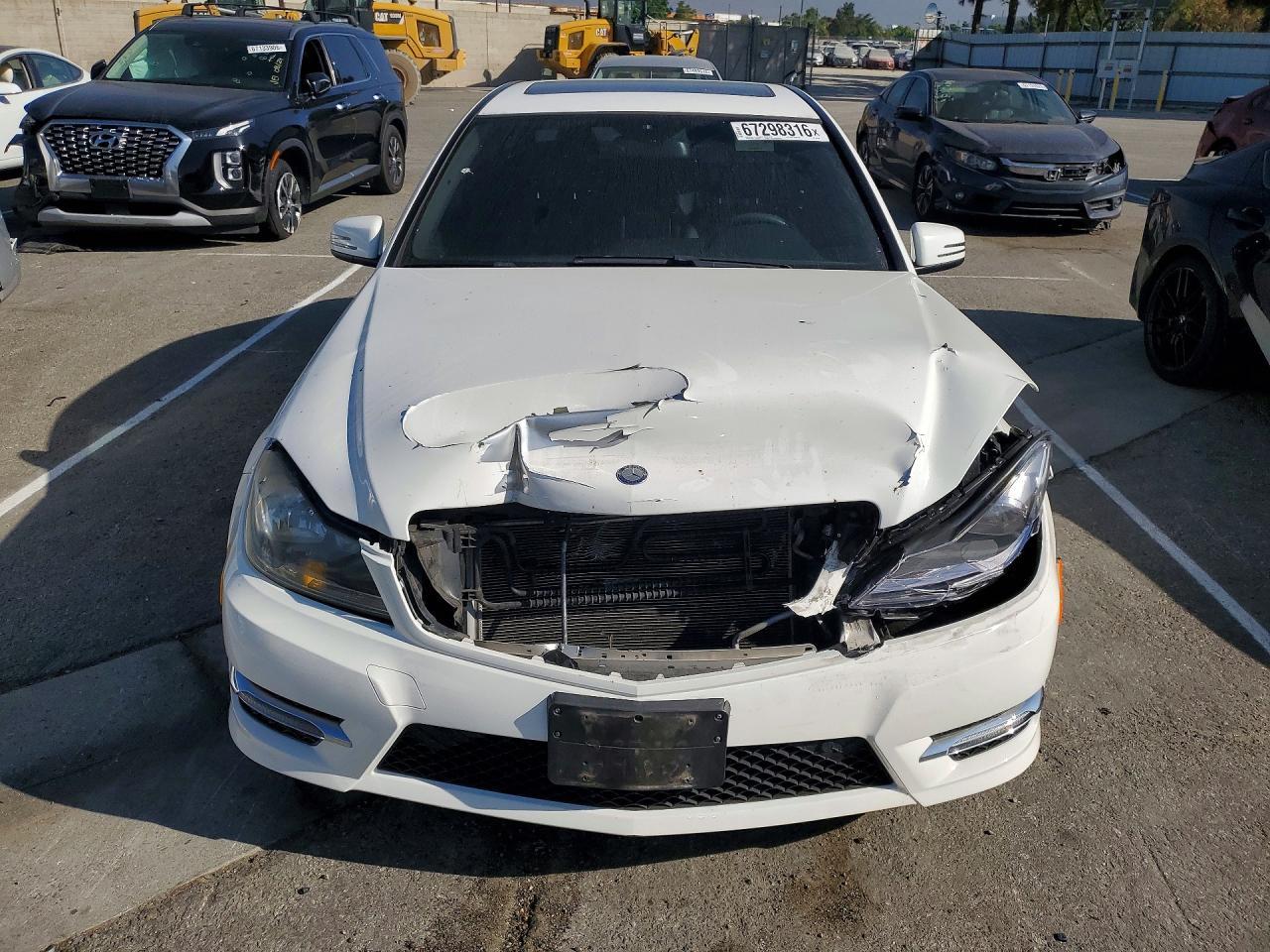 2014 Mercedes-Benz C 250 - zdjęcie 5