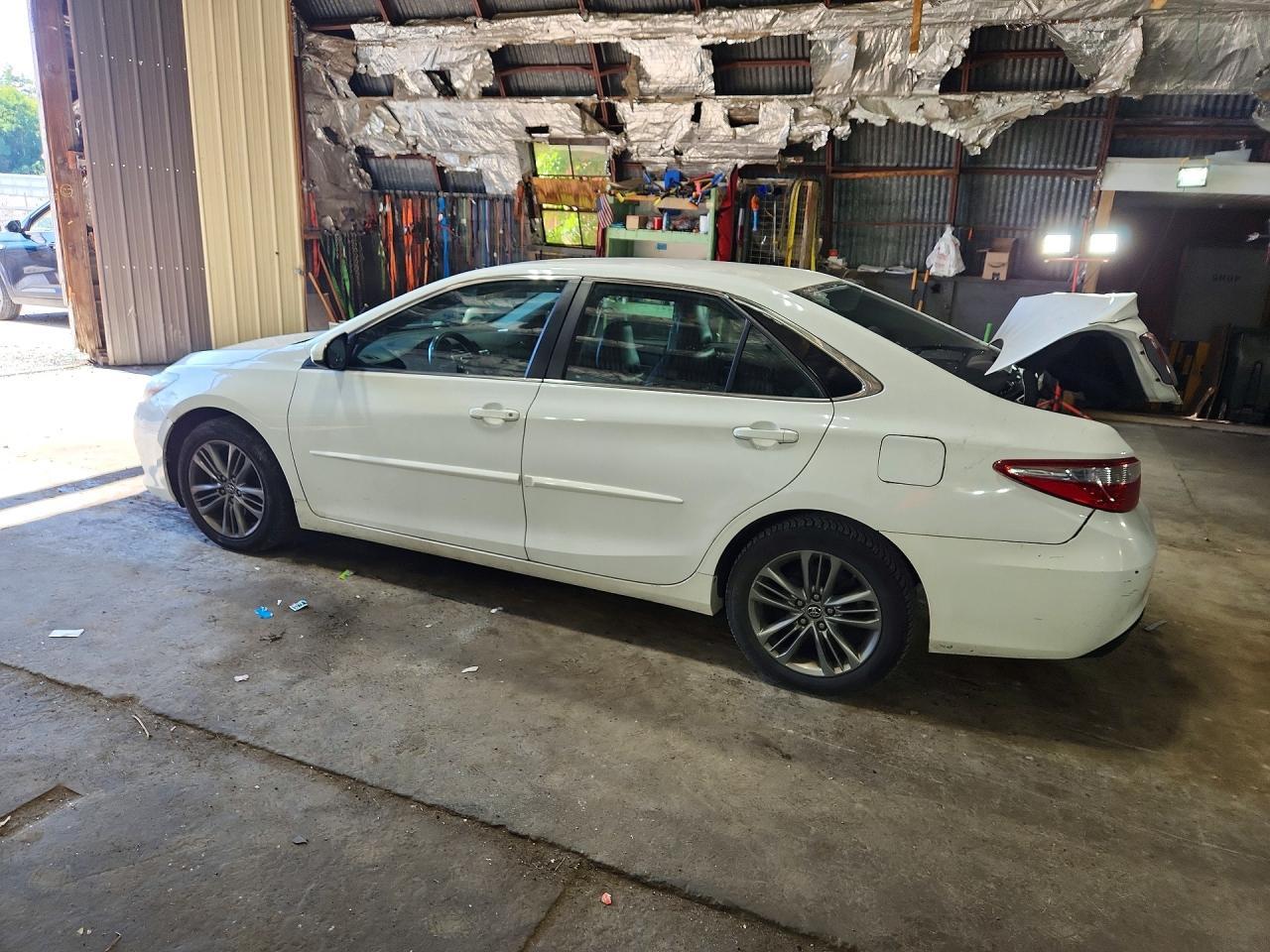 2015 Toyota Camry Se - zdjęcie 2