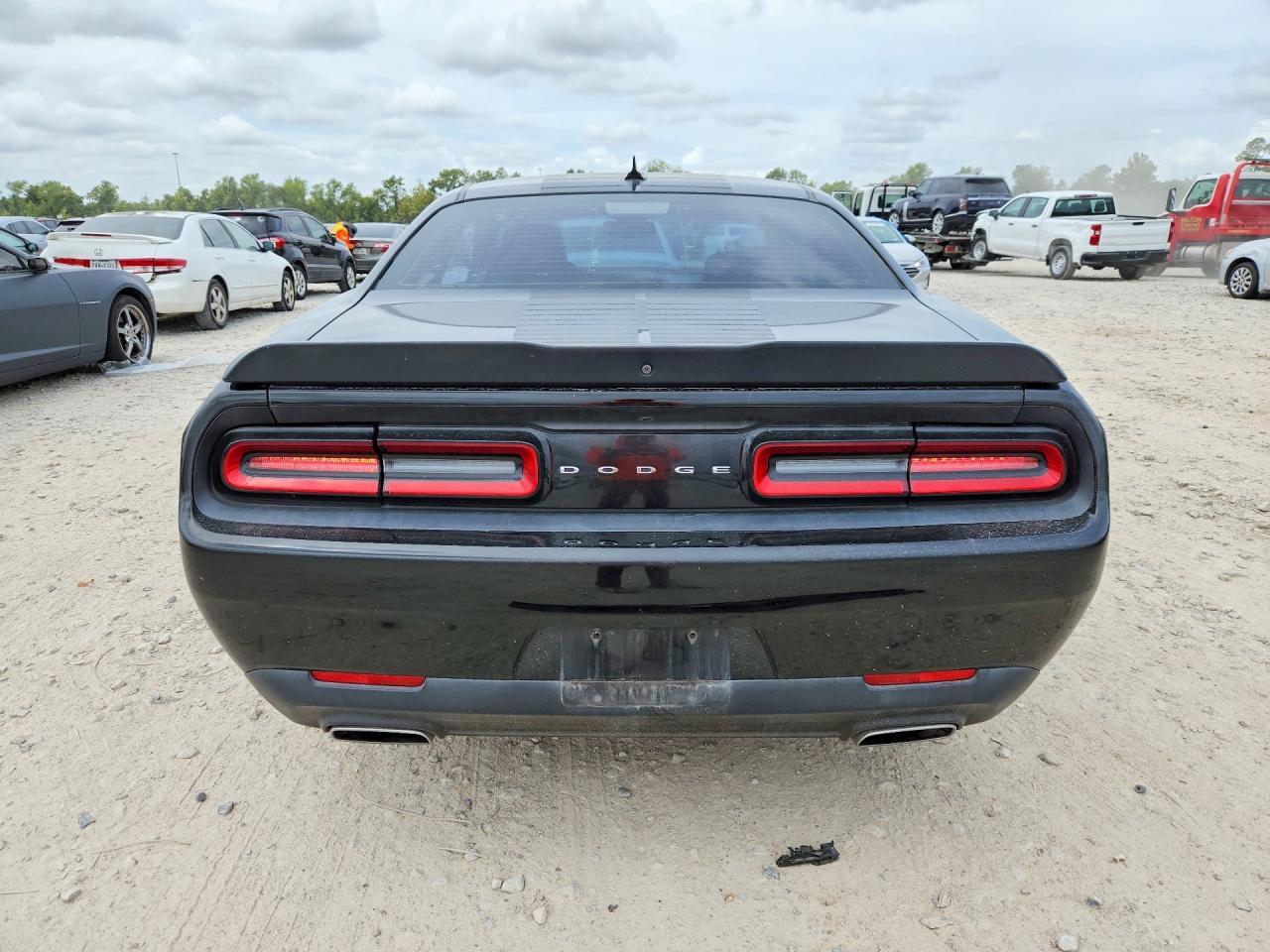 2016 Dodge Challenger Sxt - zdjęcie 6