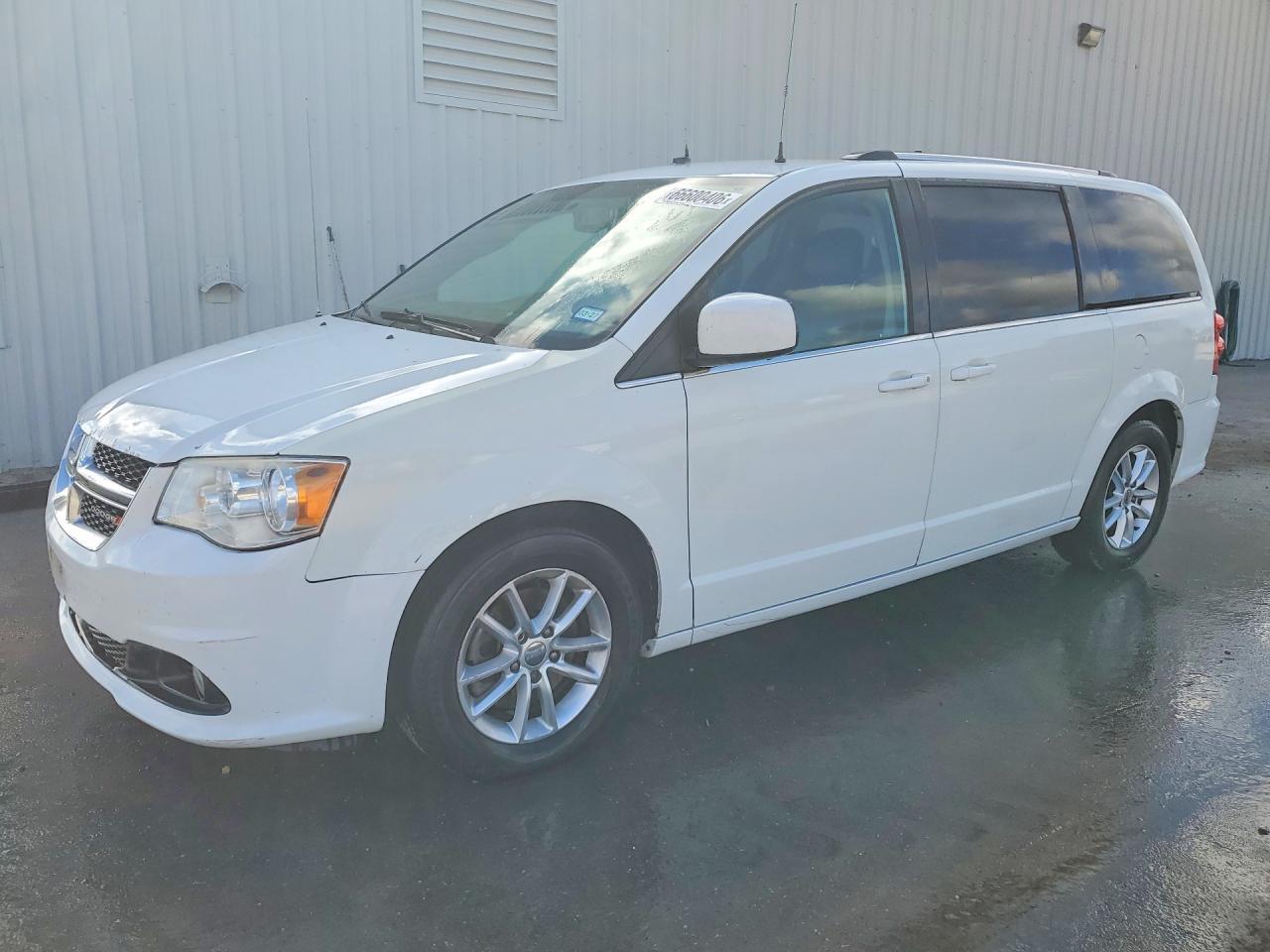 2018 Dodge Grand Caravan Sxt - zdjęcie główne