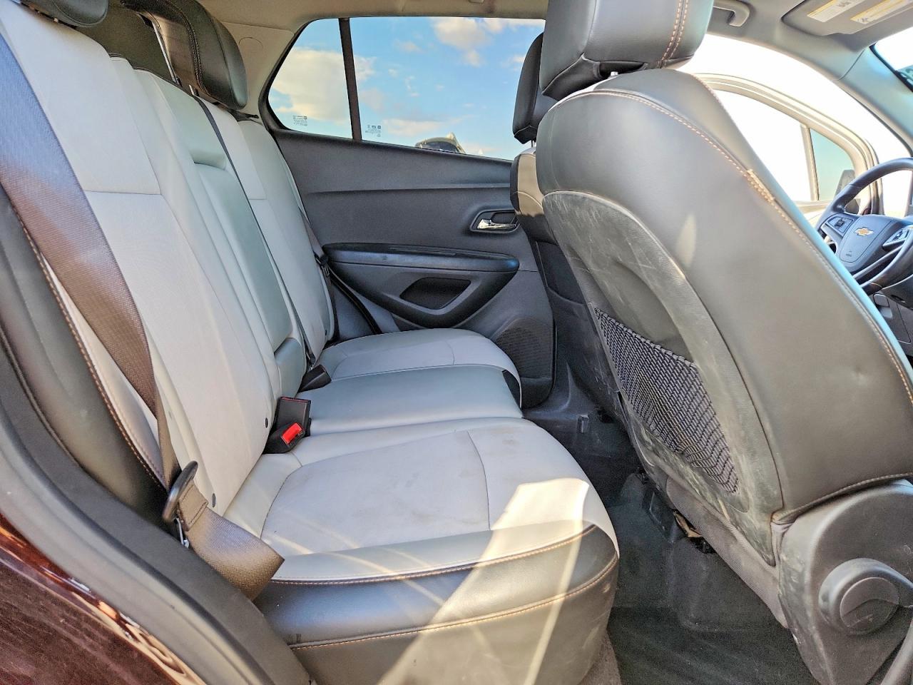 2020 Chevrolet Trax 1Lt - zdjęcie 11