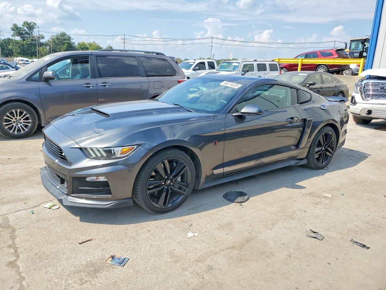 2015 Ford Mustang - zdjęcie główne