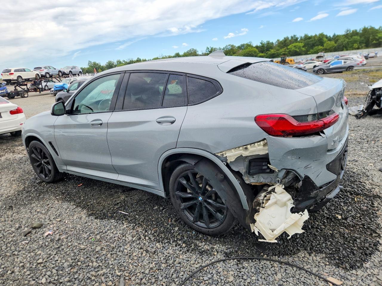 2024 BMW X4 xDrive30I - zdjęcie 2