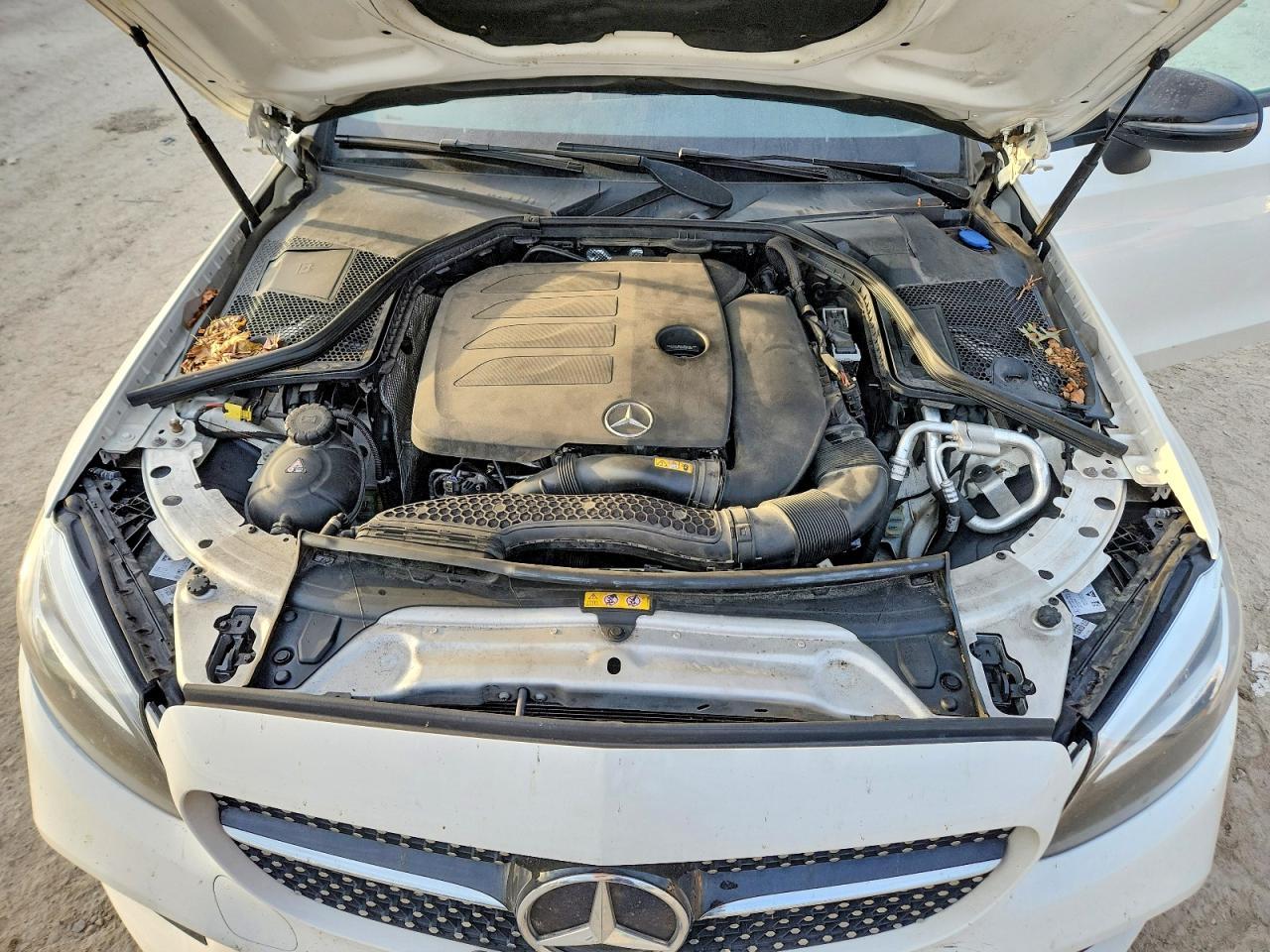 2021 Mercedes-Benz C 300 4Matic - zdjęcie 11