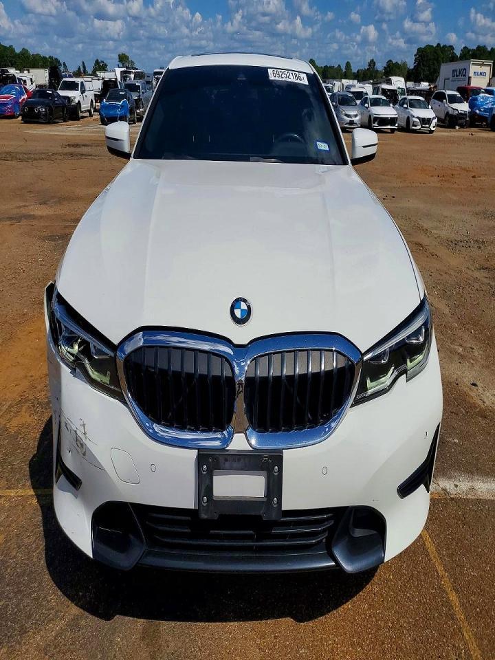2020 BMW 330I - zdjęcie 5