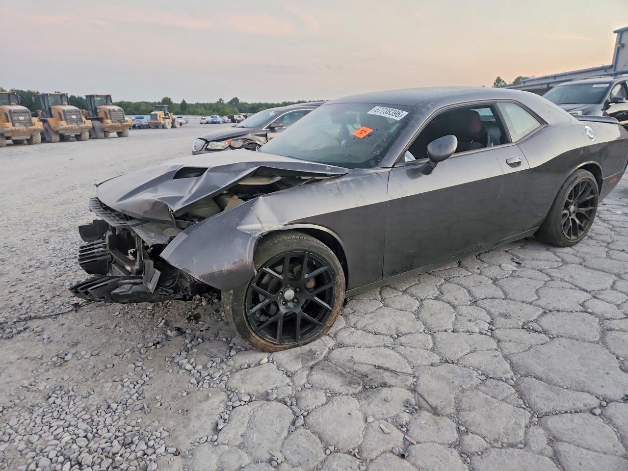 2021 Dodge Challenger Sxt - zdjęcie główne