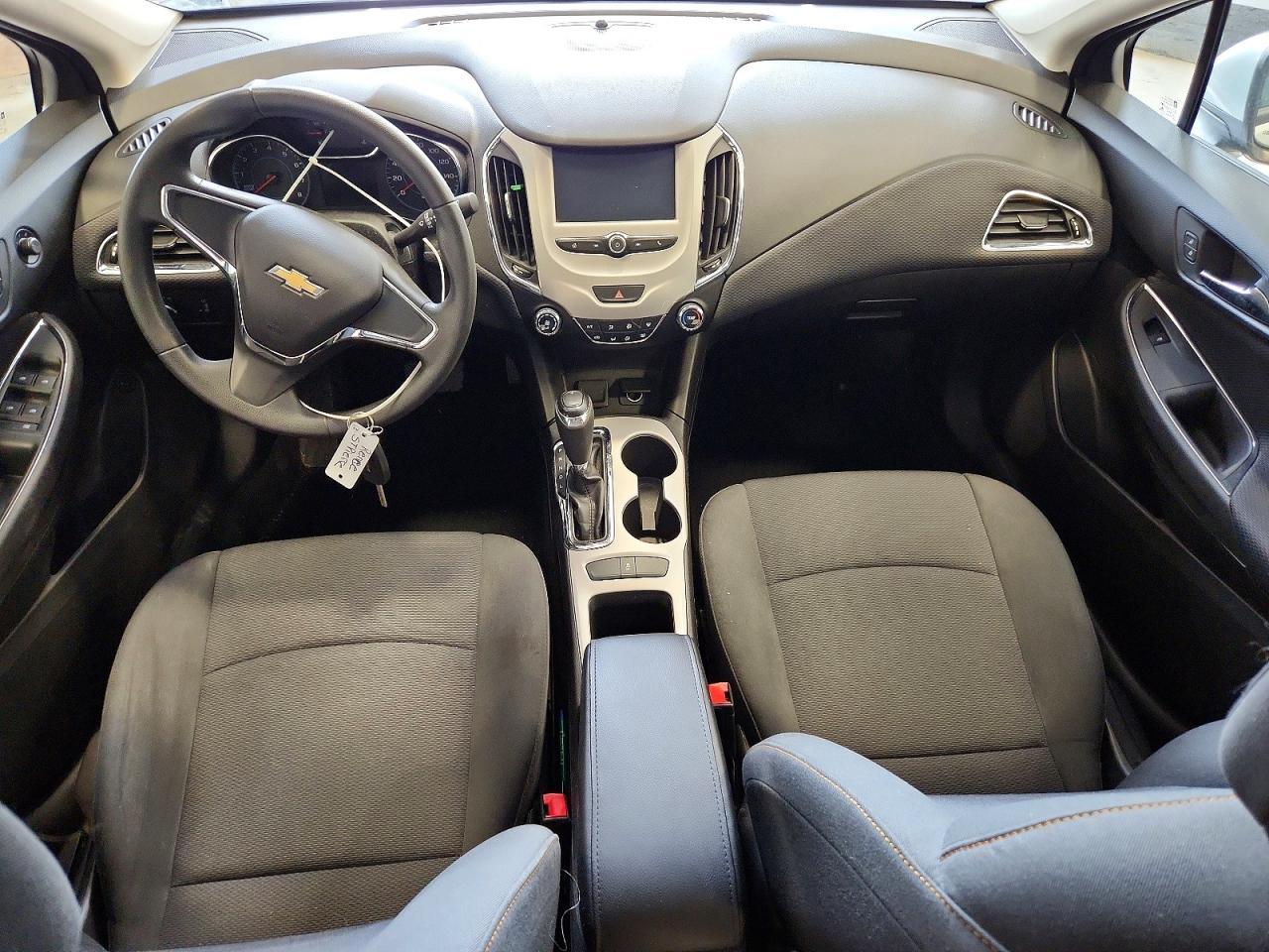 2017 Chevrolet Cruze Ls - zdjęcie 8