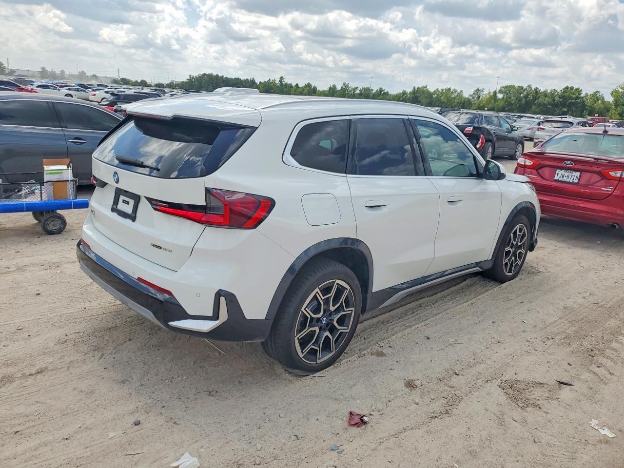 BMW X1 - zdjęcie 4