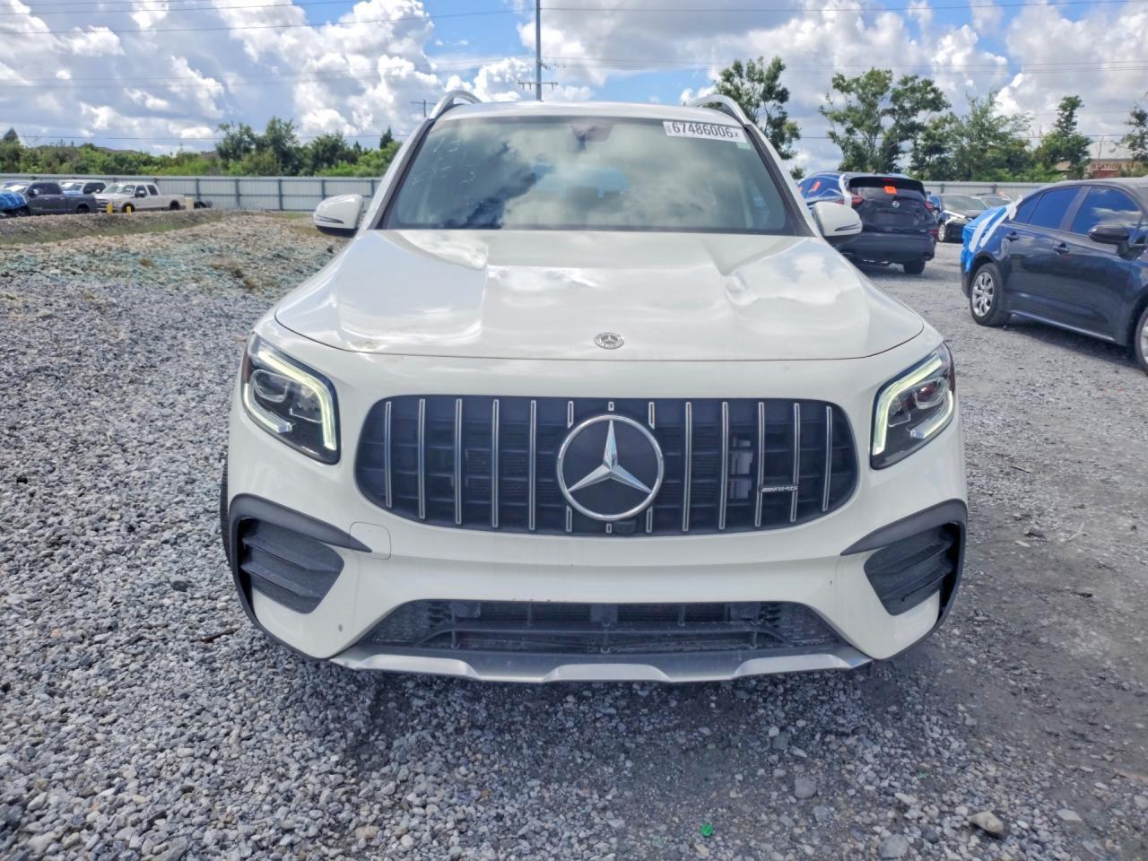 2021 Mercedes-Benz AMG GLB 35 - zdjęcie 5