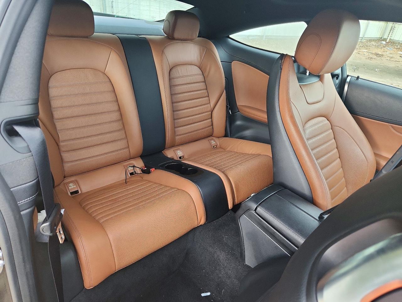 2018 Mercedes-Benz C 300 - zdjęcie 10
