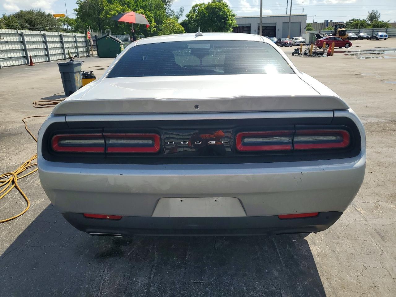 2020 Dodge Challenger R/T - zdjęcie 6