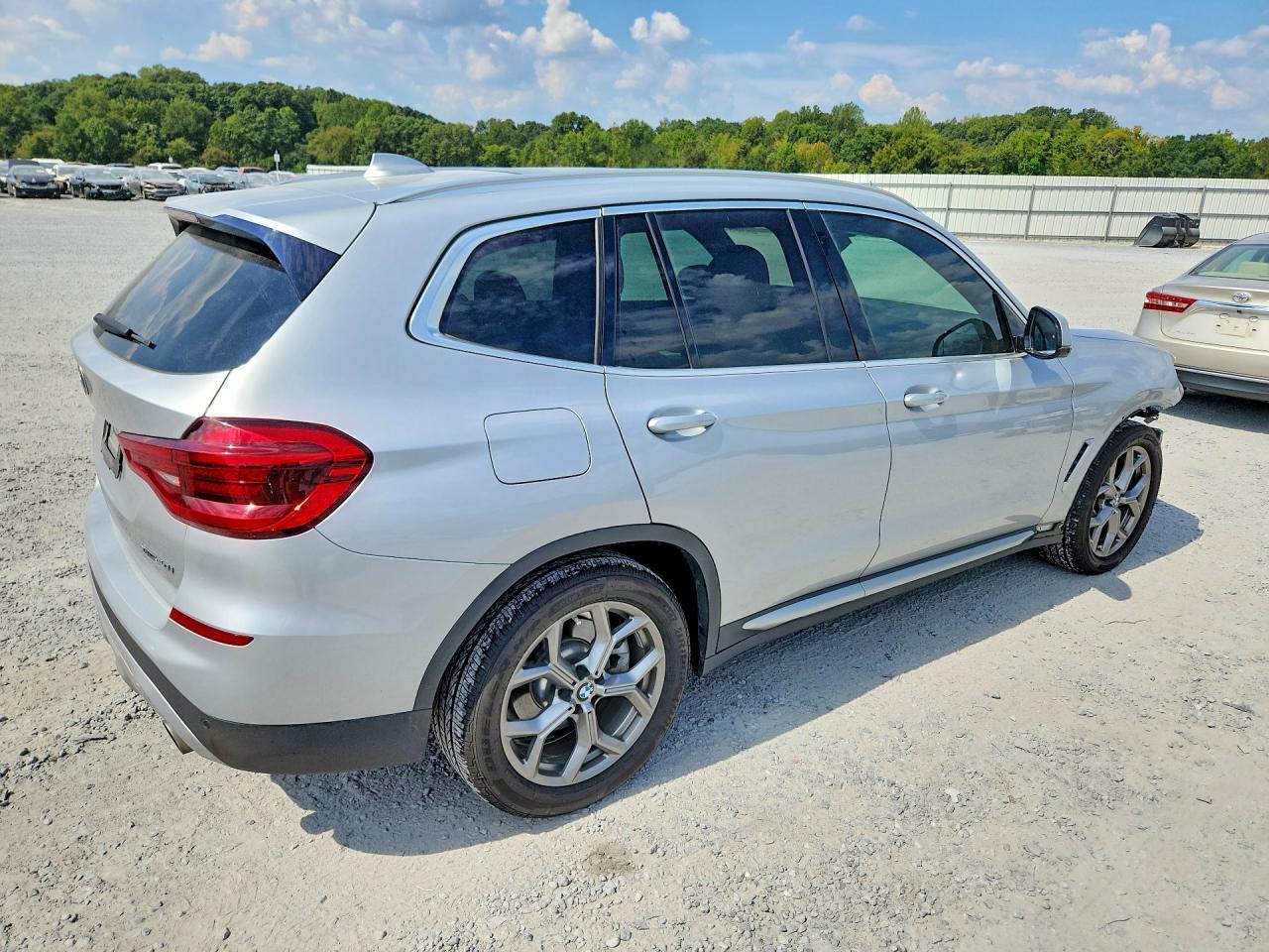 2020 BMW X3 xDrive30I - zdjęcie 3