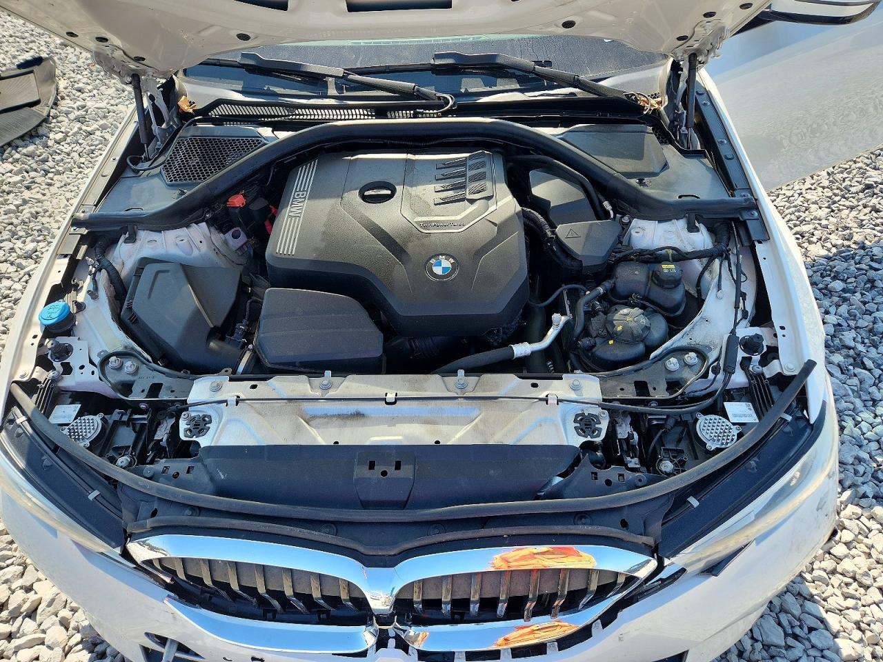 2022 BMW 330I - zdjęcie 11