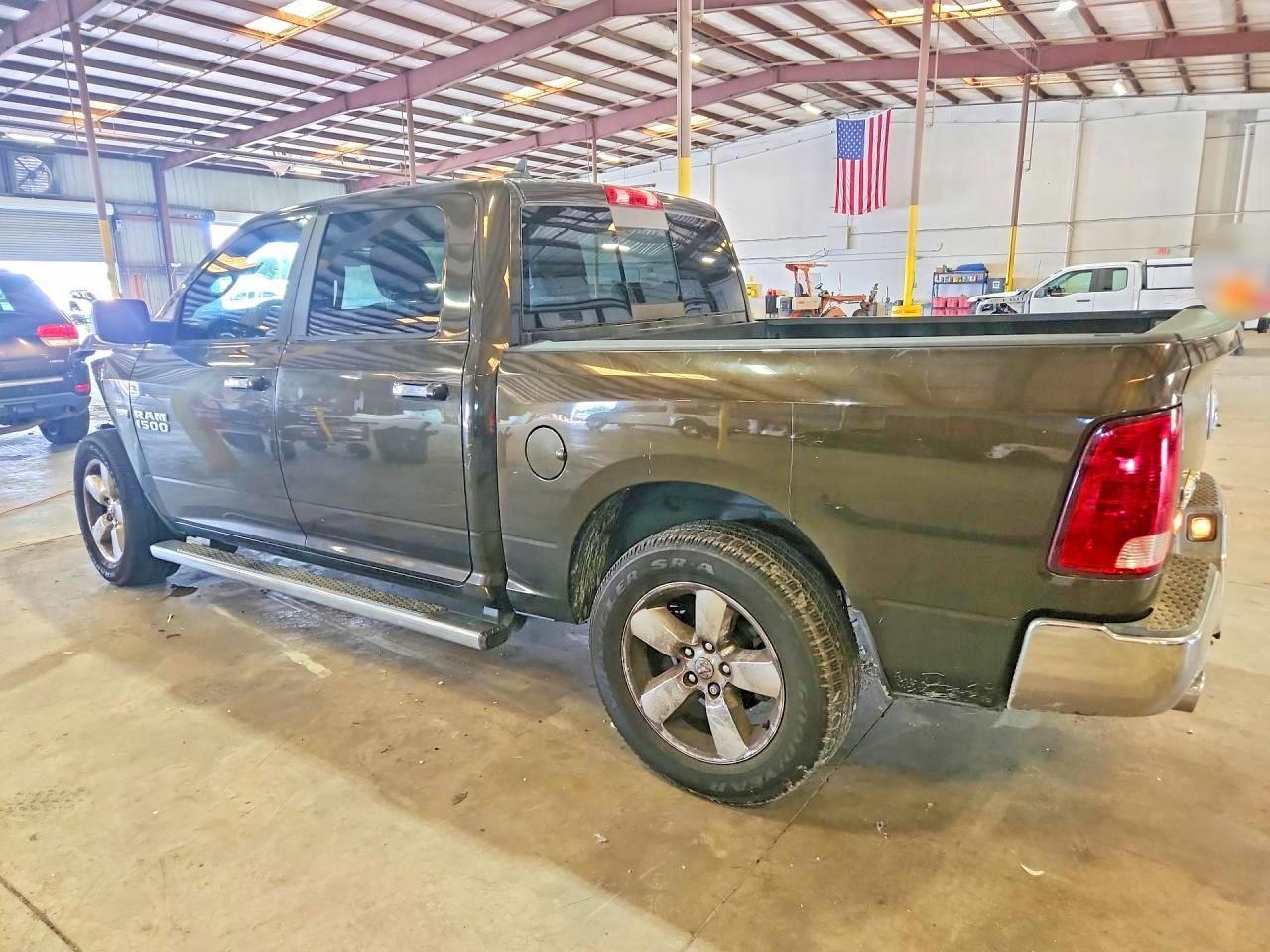 2013 Ram 1500 Slt - zdjęcie 2