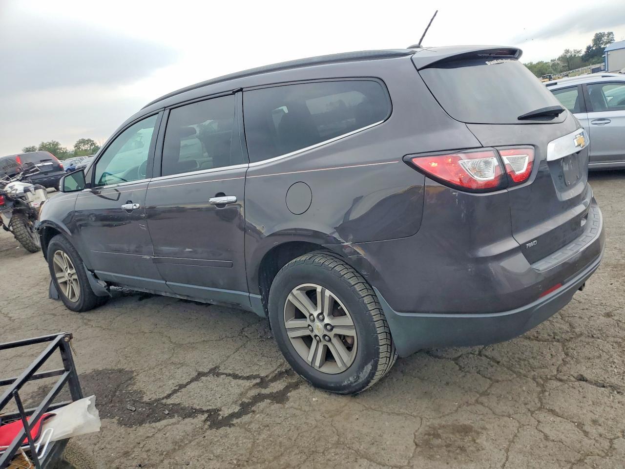 2015 Chevrolet Traverse Lt - zdjęcie 2