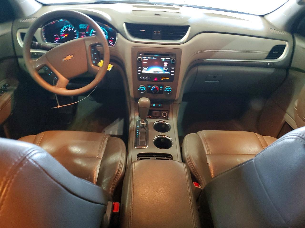 2017 Chevrolet Traverse Ls - zdjęcie 8