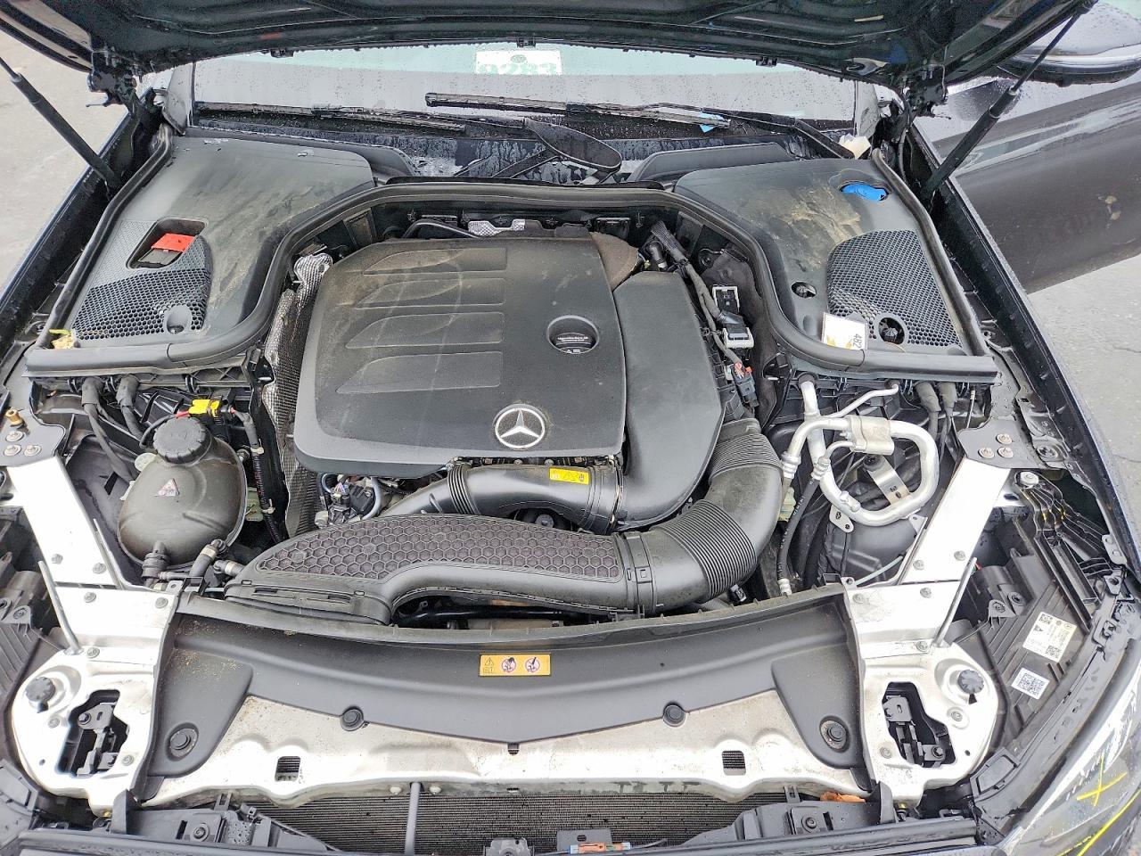 2023 Mercedes-Benz E 350 4Matic - zdjęcie 11