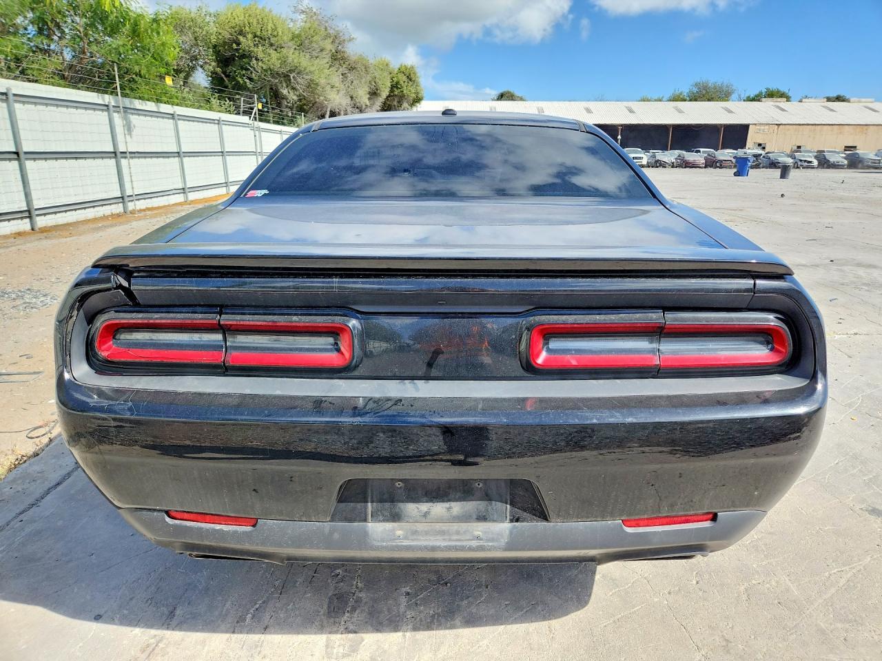 2017 Dodge Challenger - zdjęcie 6